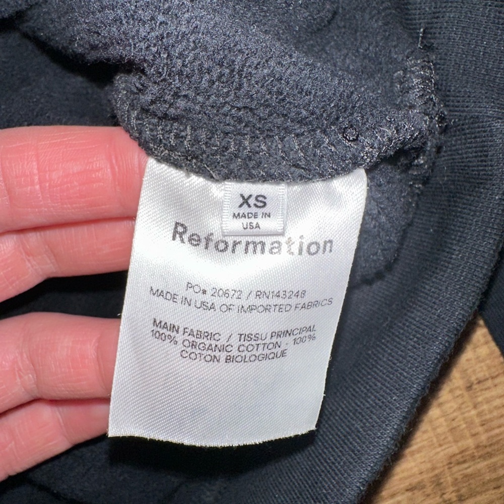 Reformation Hunter Sweatshirt - Picture 6 of 7